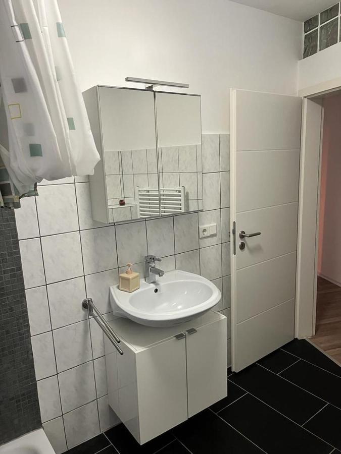 Leonardo Apartment Wiesbaden Bagian luar foto